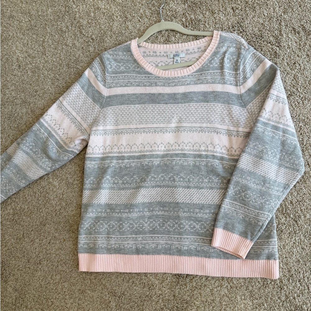 Patterned Pink and Gray Sweater